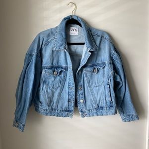 Zara cropped Jean jacket with bubble sleeves. Size S.